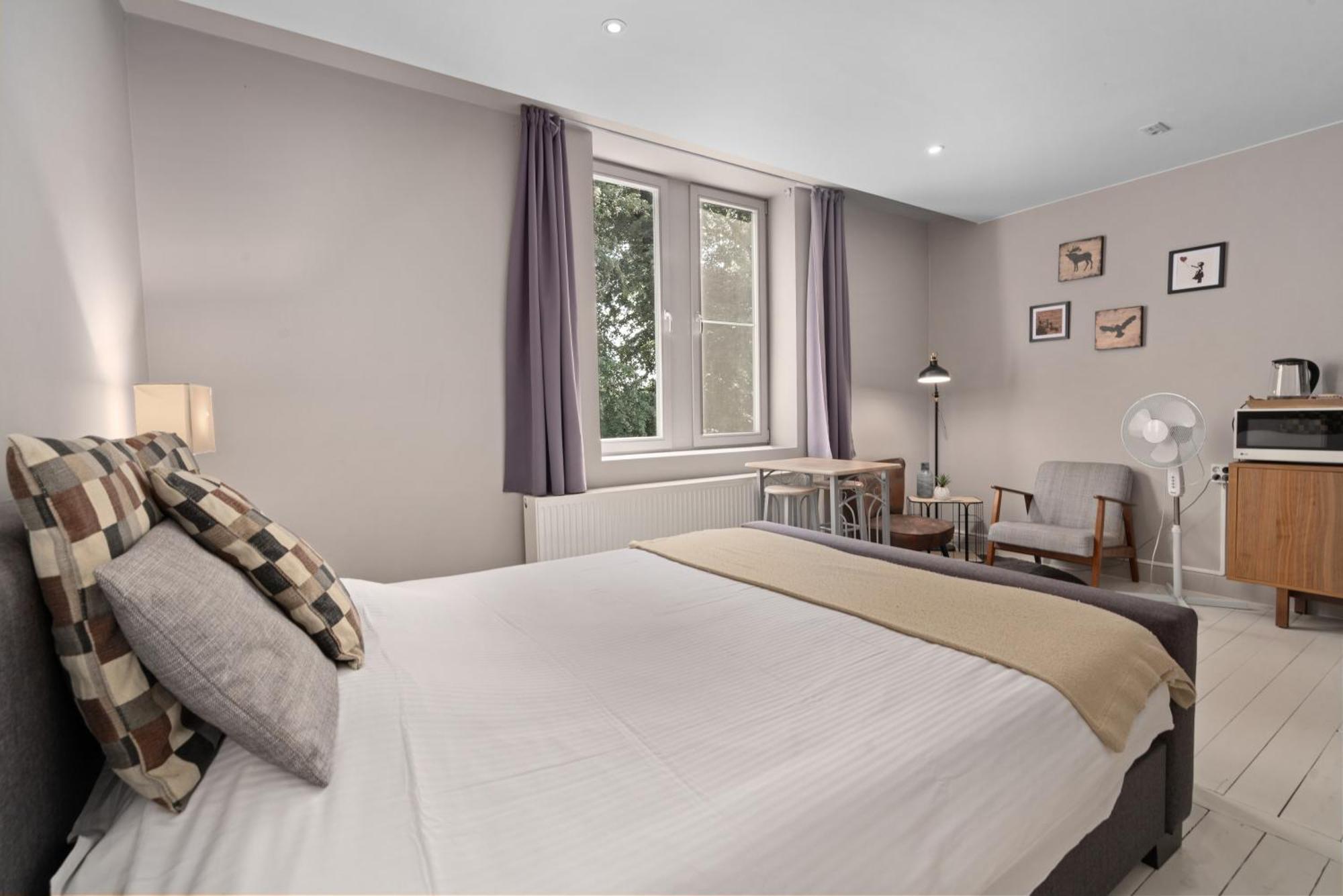 Spacious Guest Suites Near Historic Market - 5 Min Walk Brugge Eksteriør bilde
